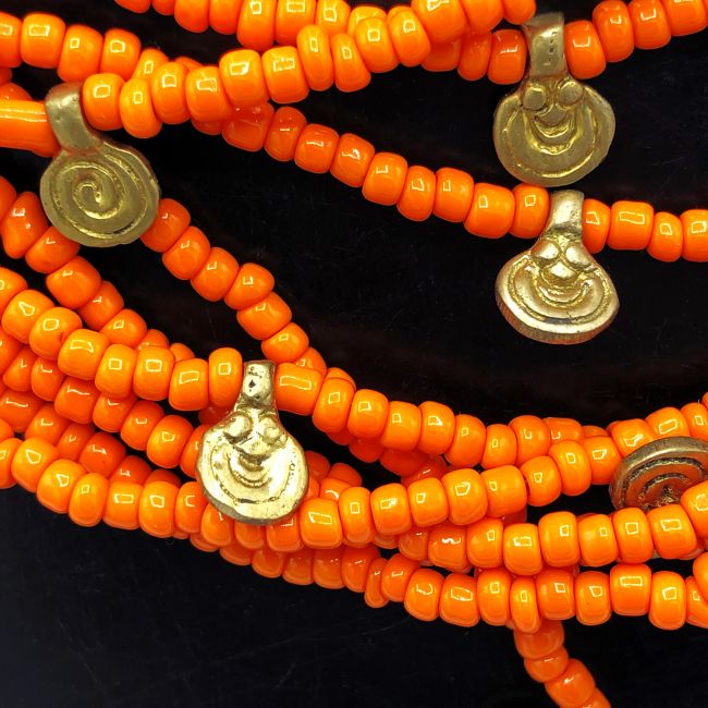 Kurze Kette orange Glasperlen mit Messing