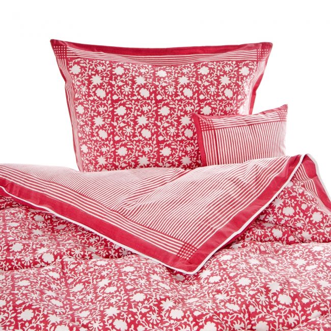 Bettwäsche Agra Rose, hier abgebildet mit 2 Kissen
