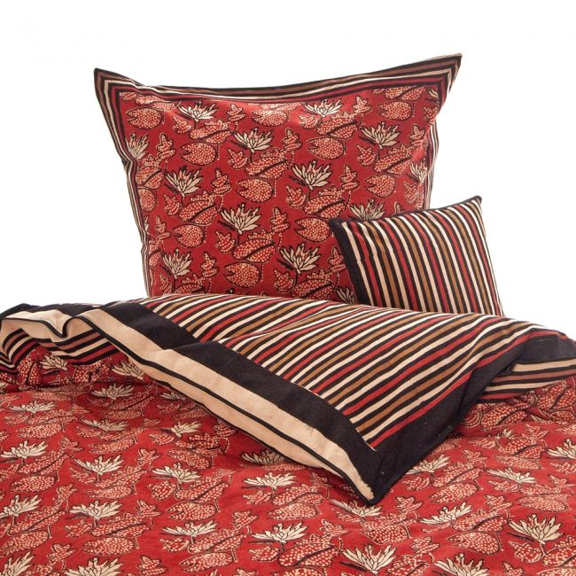 Bettwäsche Lotus Flower, hier abgebildet mit 2 Kissen