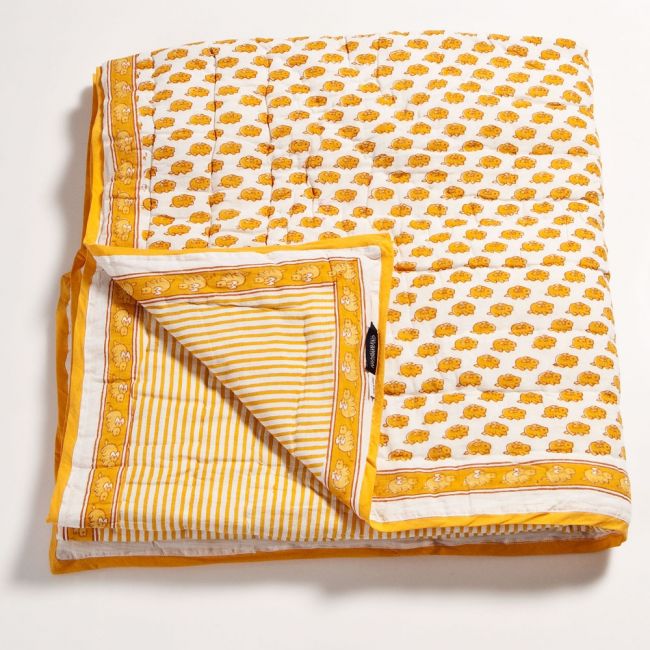 Quilt Yellow Rabbit