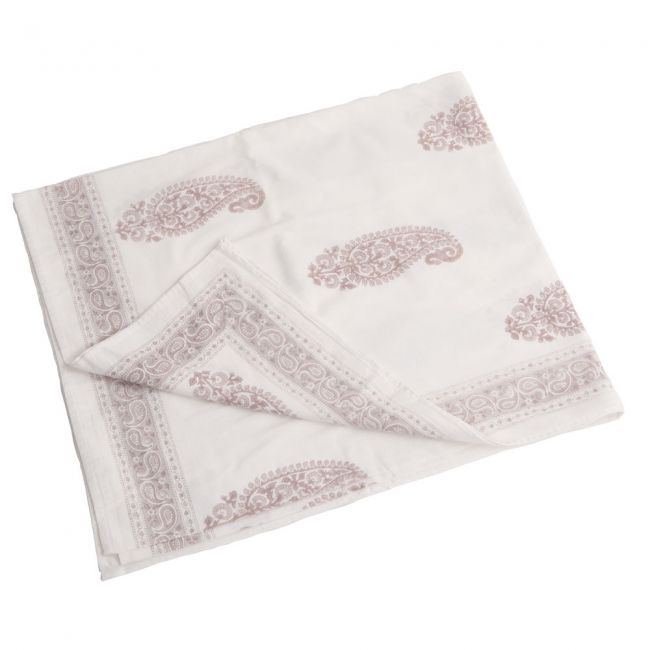 Laken Mirjana Paisley