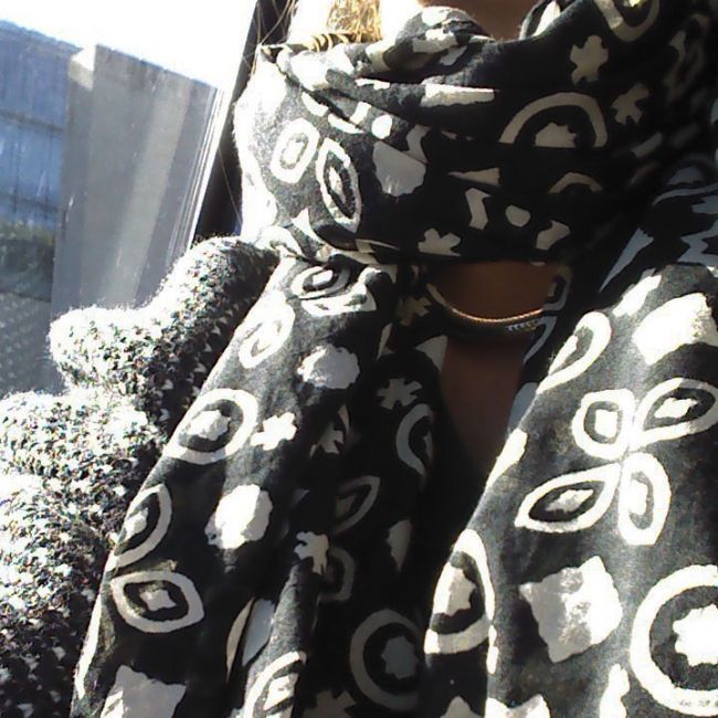 Tuch Luise ist sehr angenehm als Schal zu tragen